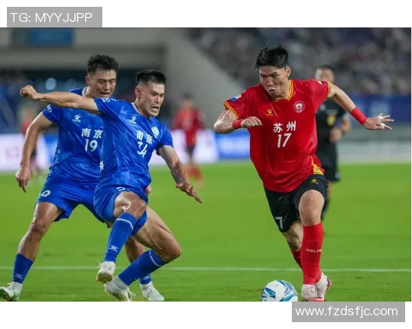 南京足球队的拼搏历程与邀请赛背后的故事揭秘