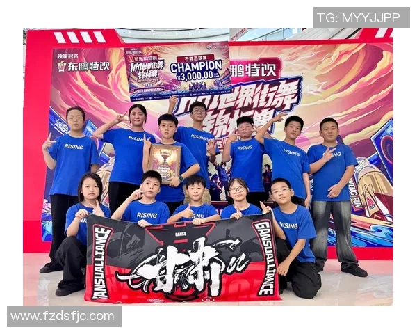 深圳街舞队在世界攀岩锦标赛中以100分稳居积分榜首位